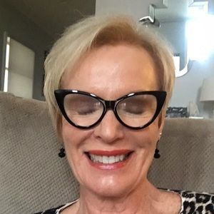 Meet your Posher, Theresa